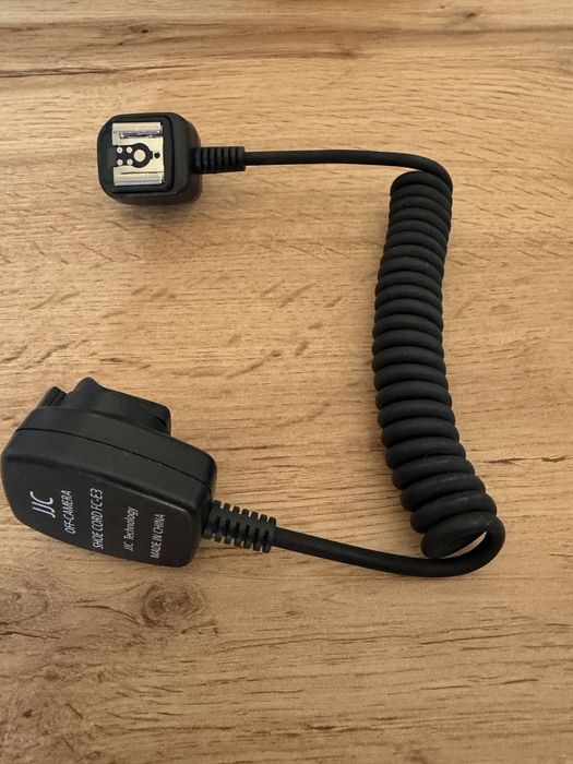 Przewod synchro lampy canon