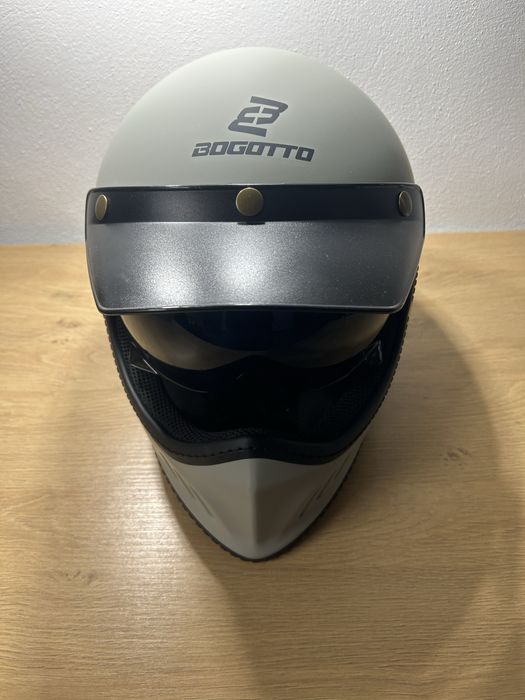 Capacete caferacer vintage de motocross