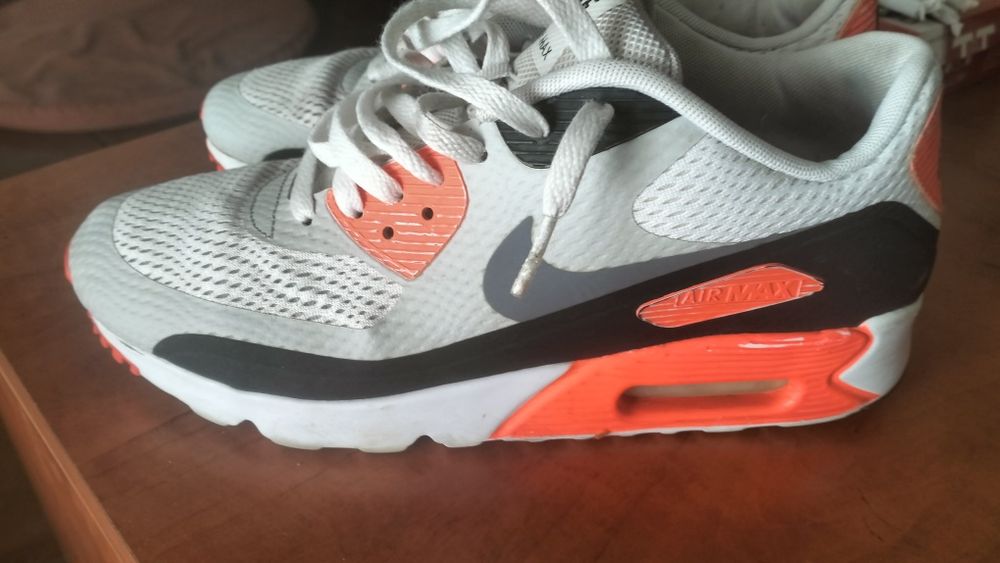 Nike air max muito bons