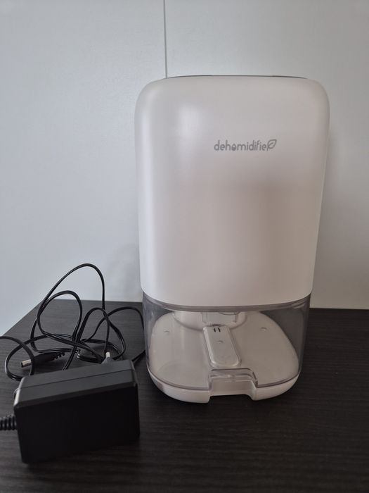 Osuszacz powietrza Dehumidifier DH-CS01