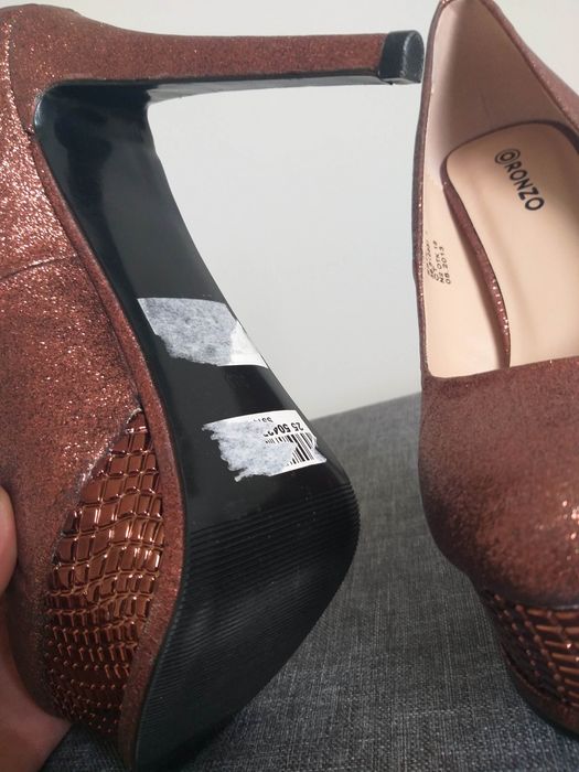 Нові туфлі 40 розмір