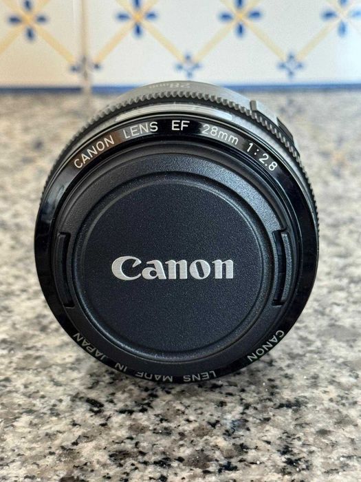 Canon EOS 1300D + 3 Lentes, Flash e Extras