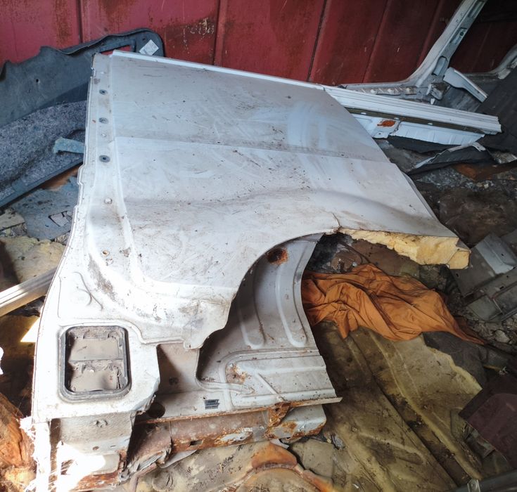 Крыло заднее,четверть задняя Opel Vivaro,Renault Trafic, Виваро,Трафик