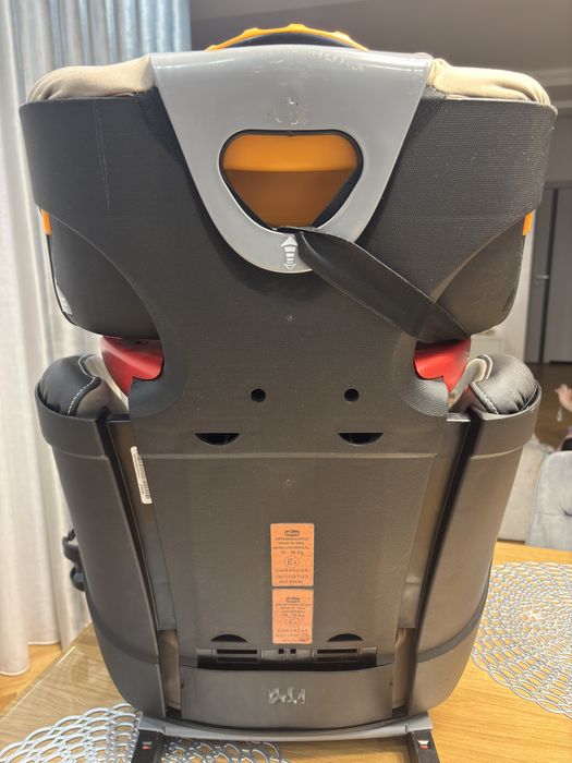 Fotelik samochodowy Chicco ISOFIX