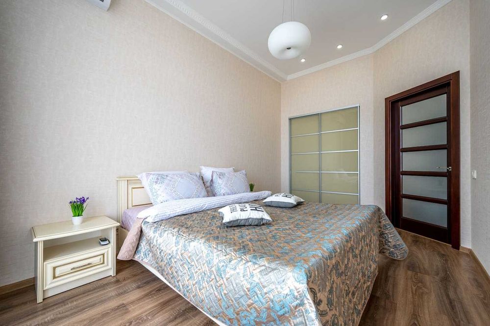 Аренда квартиры посуточно/долгосрочно в Аркадии джакузи/ террасой/1013