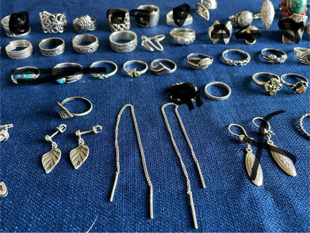 Срібло. Каблучки і серіжки: 400 грн. - Каблучки Київ на Olx