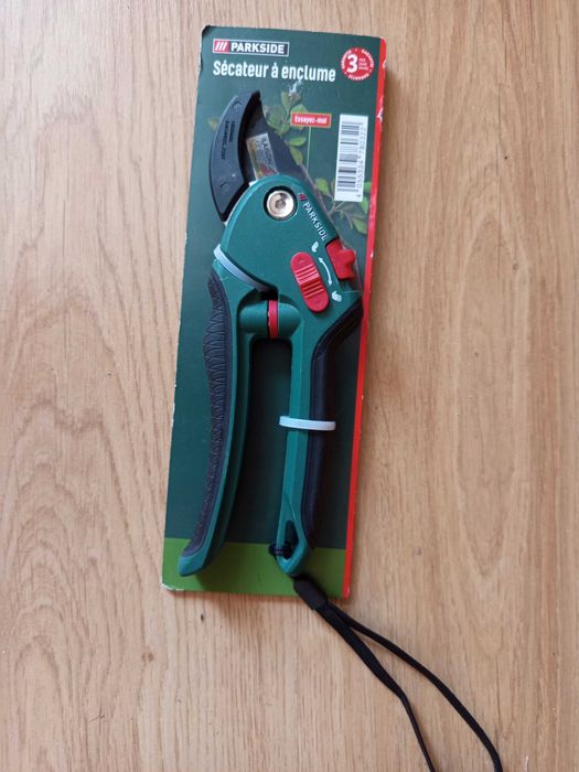 Секатор новый PARKSIDE.