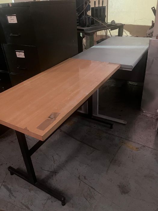 Vários tipos de mesas