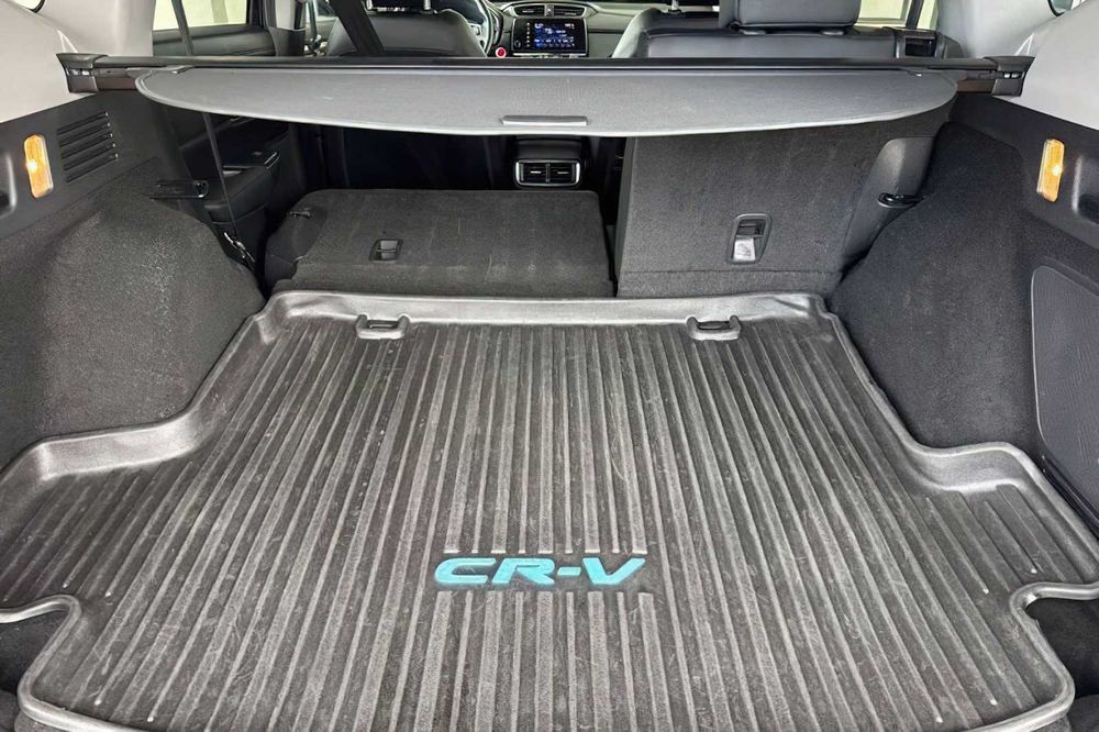 Honda CR-V Hybrid Touring      2022