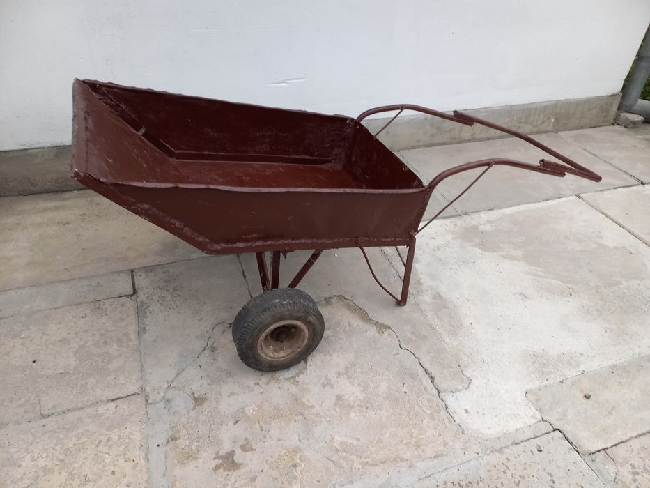 Тачка двоколісна саморобна