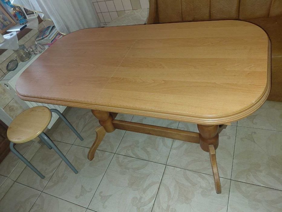 Стіл кухонний дерев'яний складаний . Довжина 1.40, ширина 60