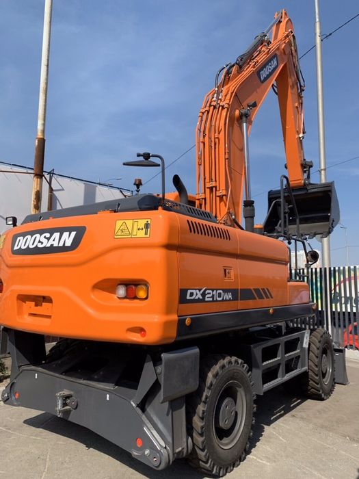 Аренда гидромолота на базе JCB, услуги гидромолота, аренда экскаватора