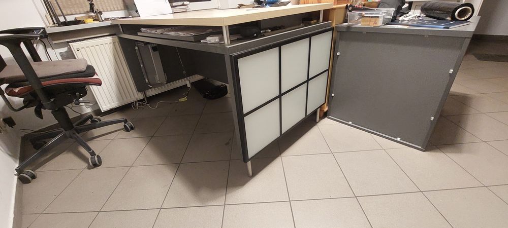 Sprzedam biurko w bardzo dobrym stanie