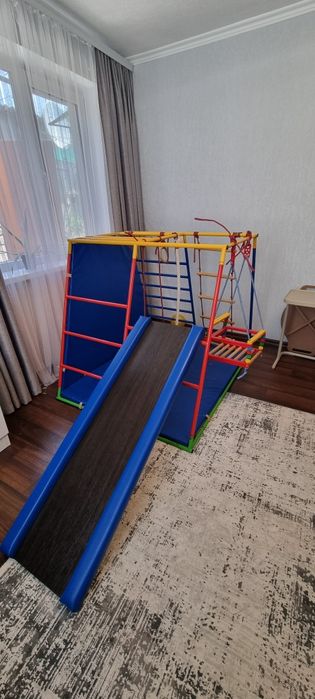 Детский металический спортивный комплекс с горкой и качелями Ранний  с