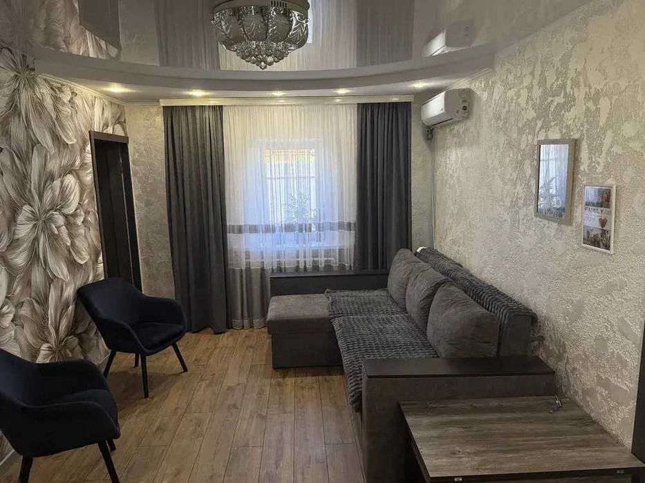 Продам будинок з якісним ремонтом у Полтаві, район Лісок