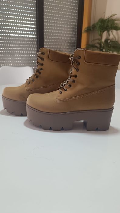 Botas estilo timberland