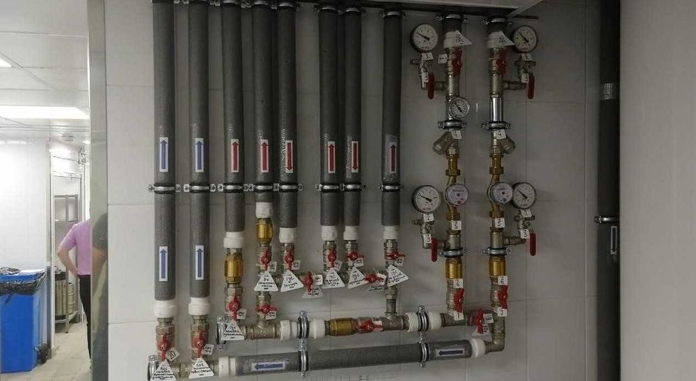 Послуги сантехніка, недорого. Сантехнік Сантехник