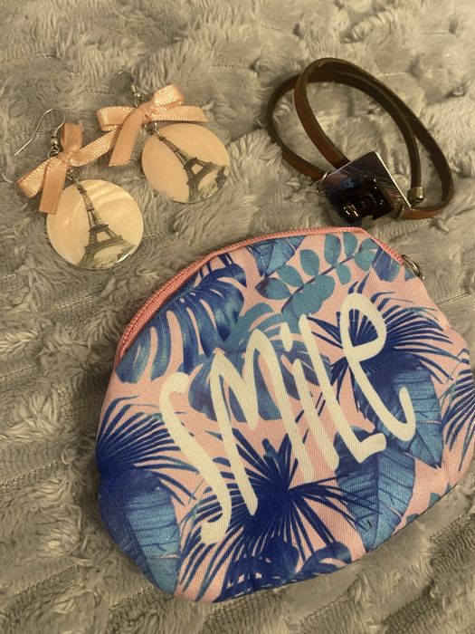 Conjunto porta moedas/brincos/pulseira