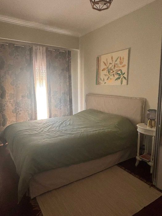 Arrendo  Apartamento T2 com Terraço e Garagem - Casal do Chapim - Odivelas