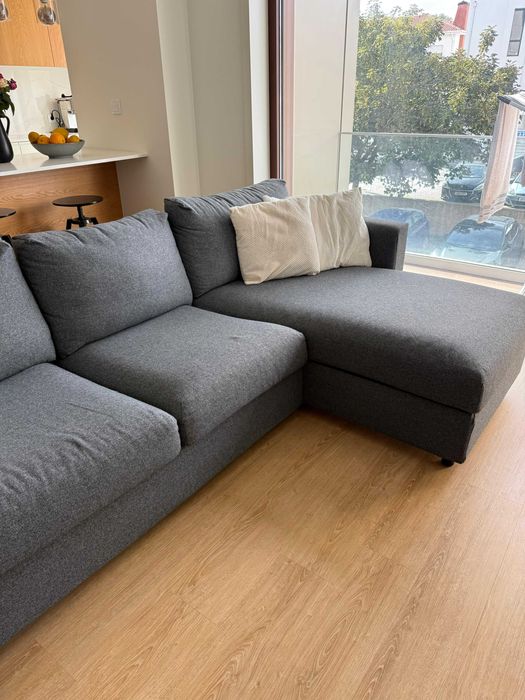 Sofá 3 lugares c/chaise longue, Tibbleby KIVIK cinzento