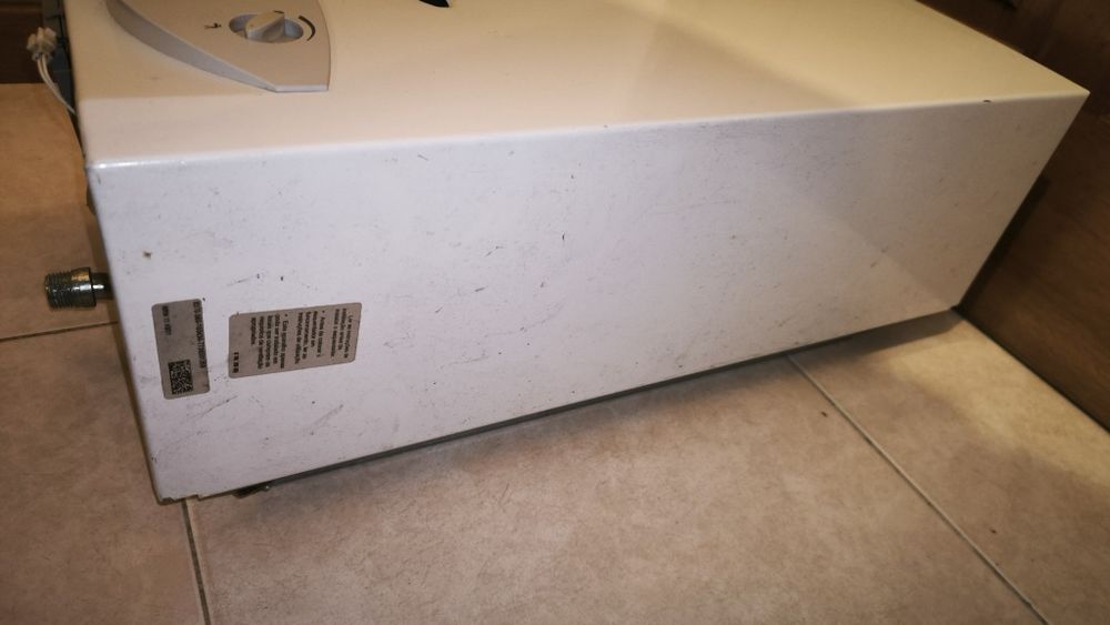 Esquentador Zeus 11L (Gás Botija - Butano/Propano)