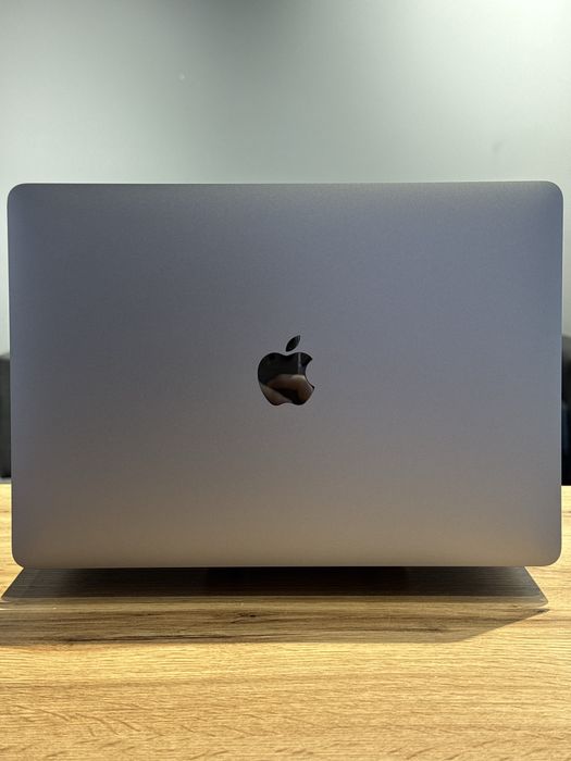 MacBook Air 13 2020 M1 8/256gb 8/7gpu !! Гарантія від магазину !!