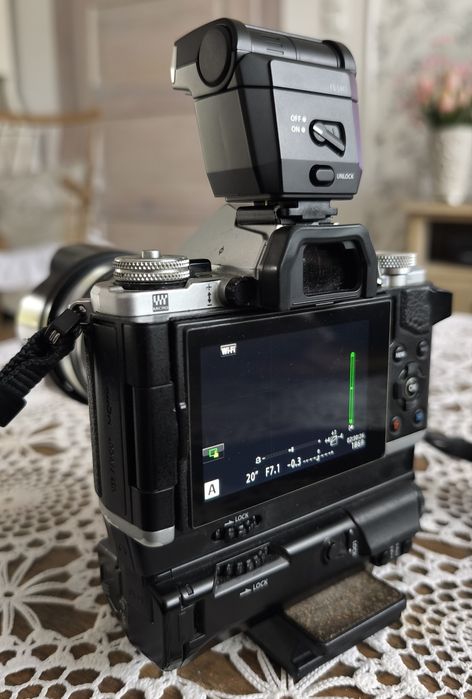 Olympus OM-D E-M5 Mark II