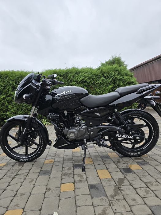 Продам bajaj pulsar 180