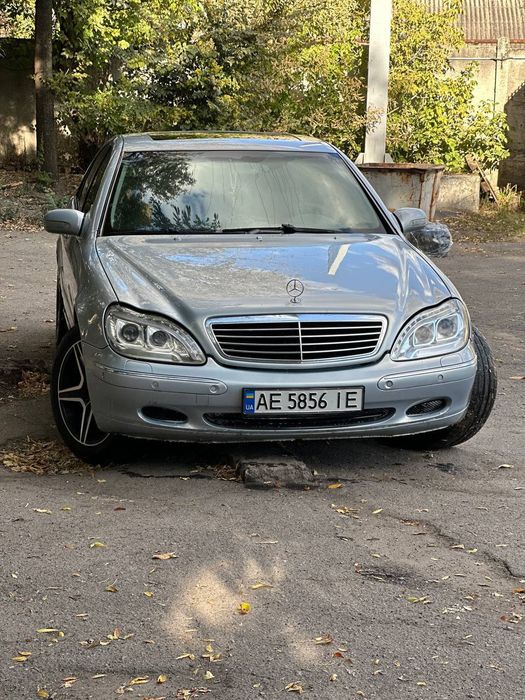 Продам мерседес 220