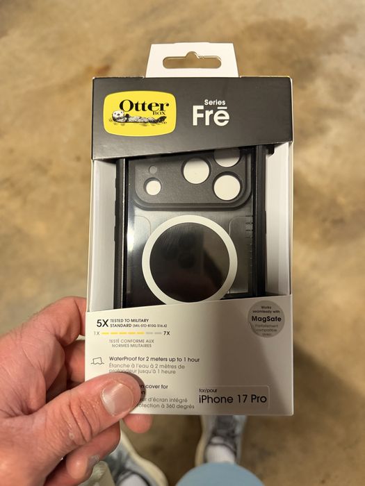 Capa iphone 17 pro otterbox fre