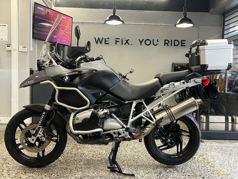 BMW GS 1200 de 2006 Optima com Top Case e Crash Bars, Akaprovic