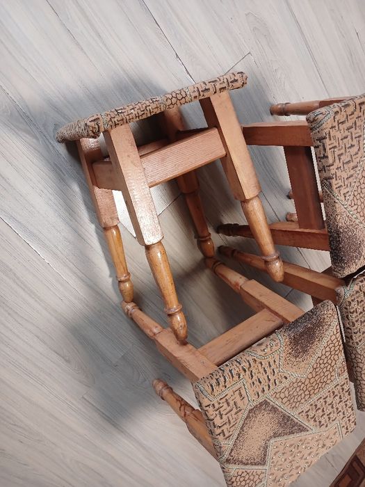 Стілець для кухні