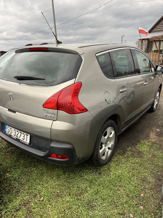 Продам передній бампер до Peugeot 3008