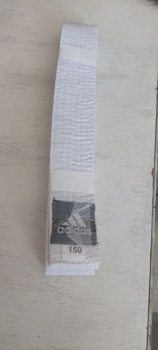 Biały  pas Adaidas 150 cm