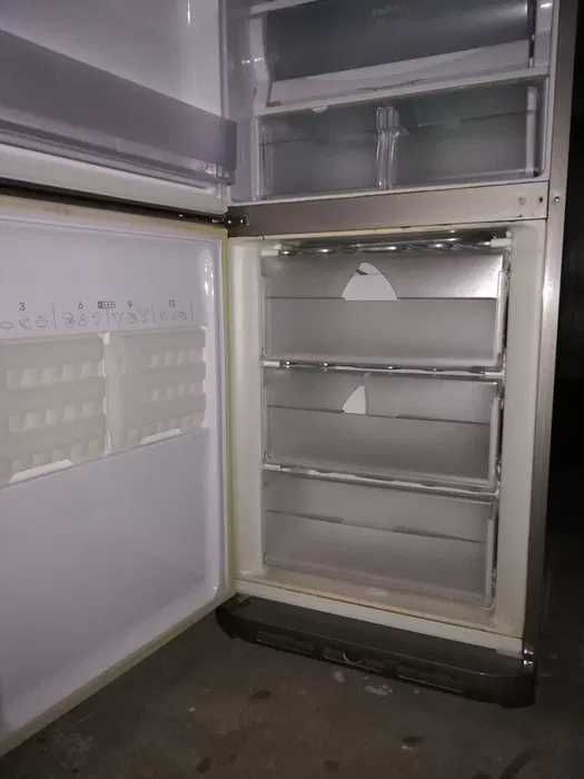 Frigorifico Combinado Ariston