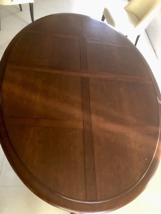 Mesa extensivel com pé de galo