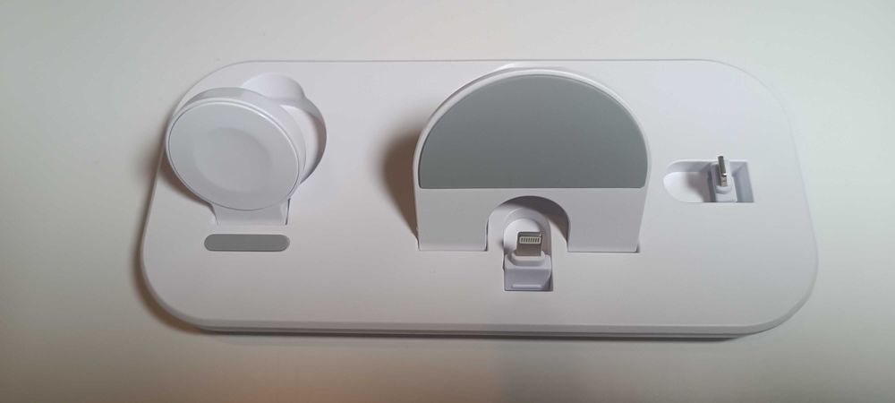 Stacja dokująca ładowarka indukcyjna  iphone, iwatch, ipoods