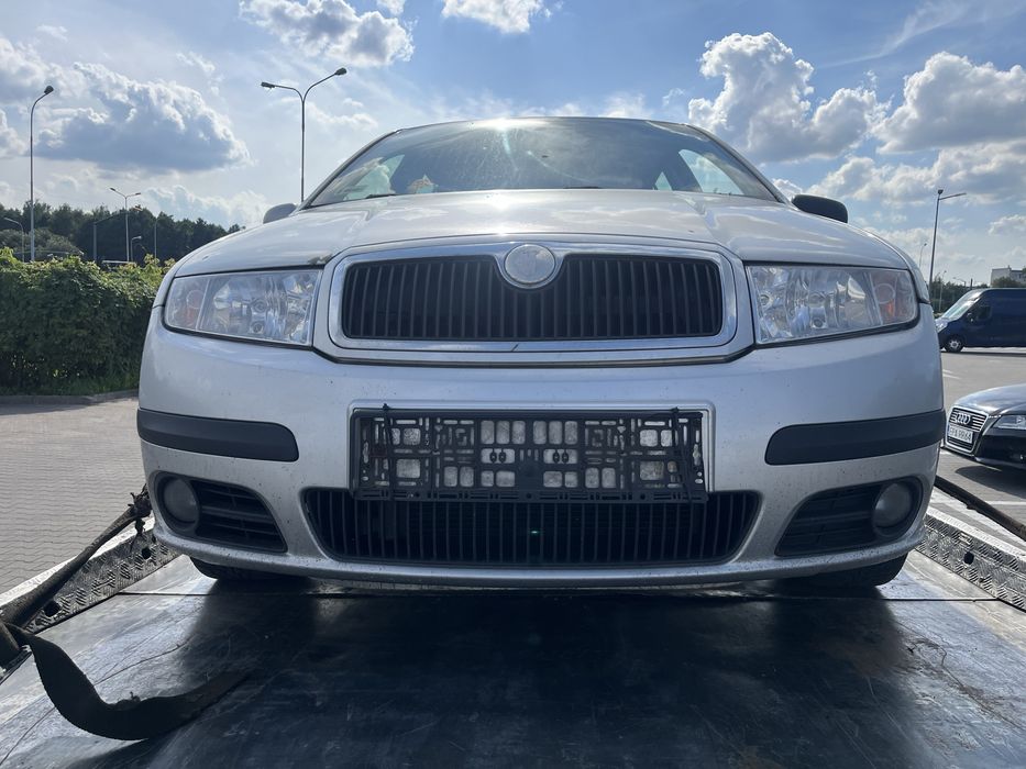 Skoda Fabia 1 - zderzak przód przedni -  lift - 9102