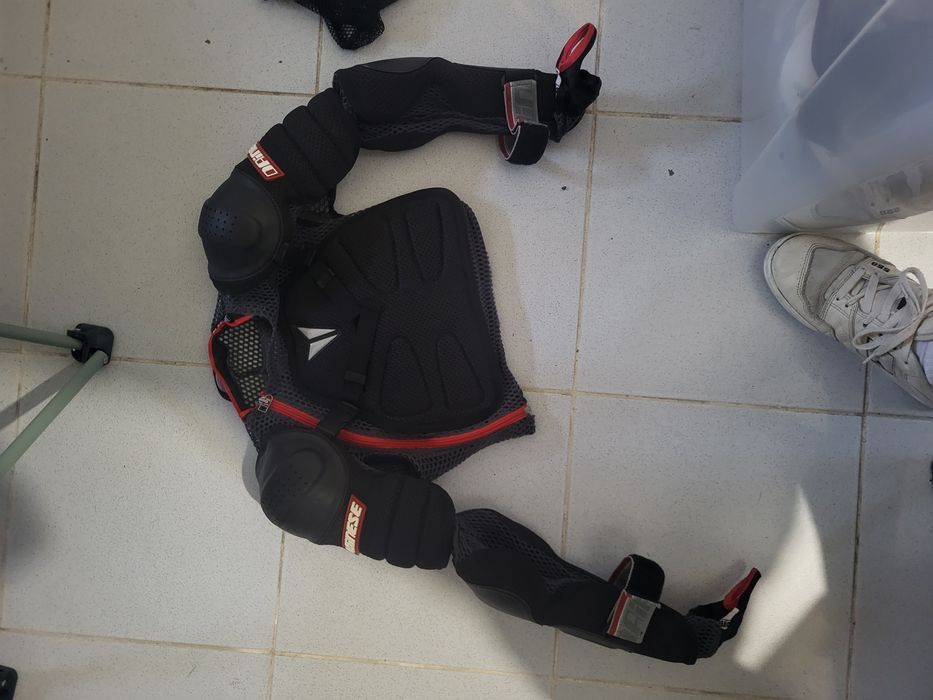 Proteções superiores dainese