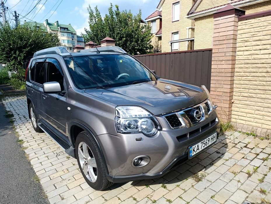Прдам Nissan X-Trail 2011 T31 (FL)  •  2.0 CVT (141 к.с.) 4WD