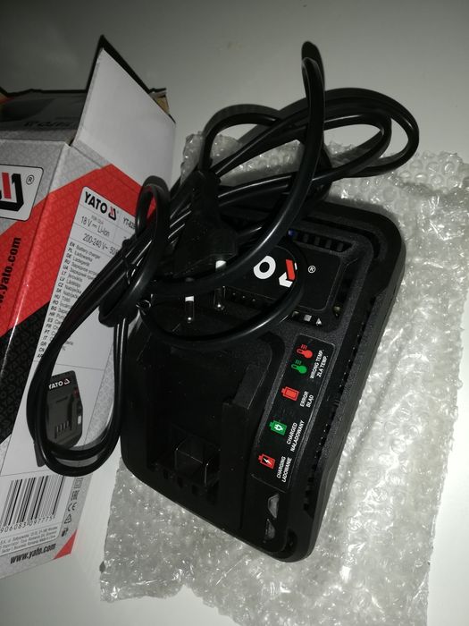 Ładowarka 20v nowa
