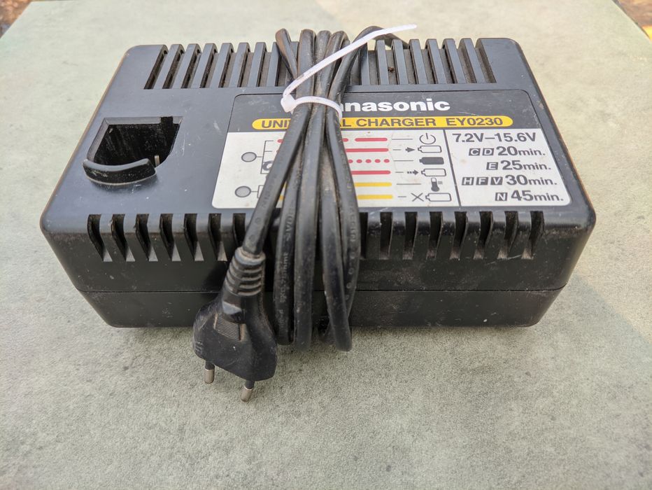 Ładowarka Panasonic EY0230 7,2 - 15,6V