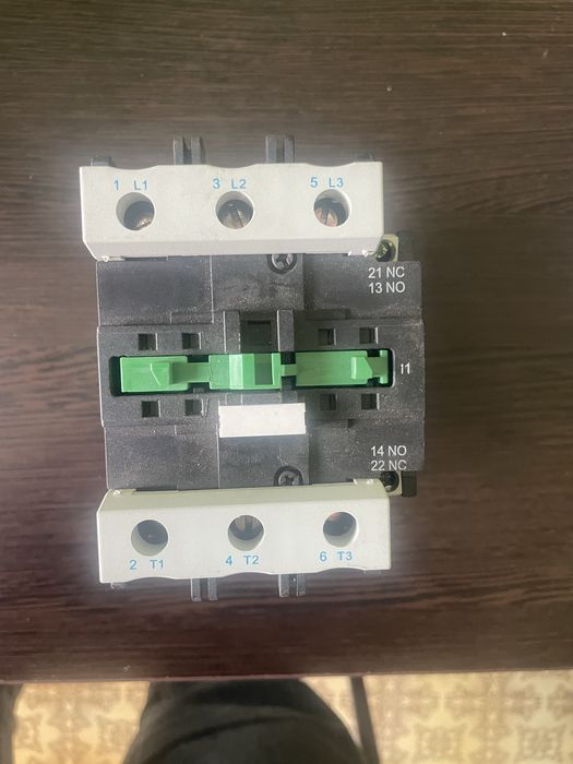 Магнітний пускач ПМЛ-5160 ДМ 100А Uкатушки=380В