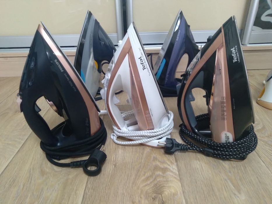 Фірмові праски Philips Azur 3200W.