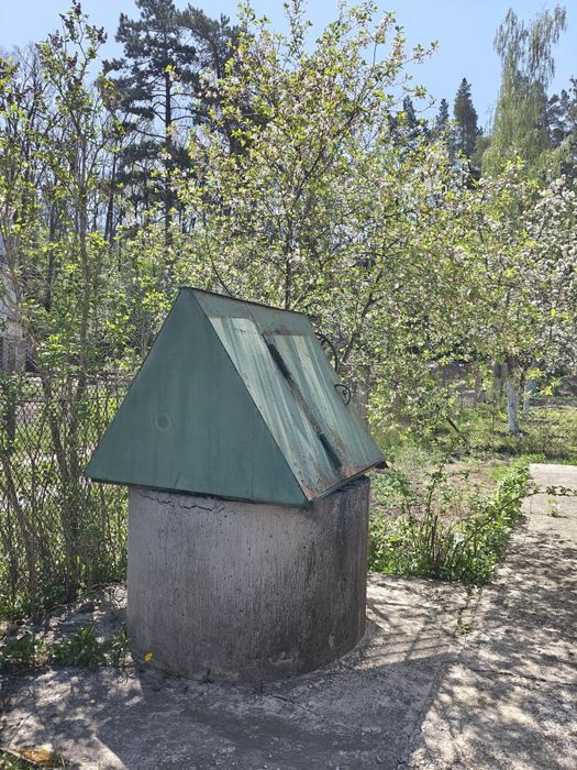 Продаж дачі з газом, поблизу ліс.