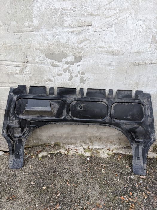 Защита двигателя 6R0825237 D Volkswagen Seat