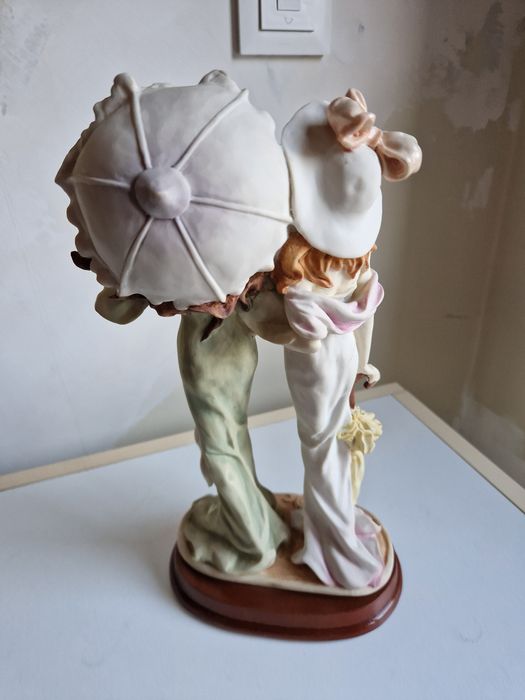Estatueta com duas Damas Vintage