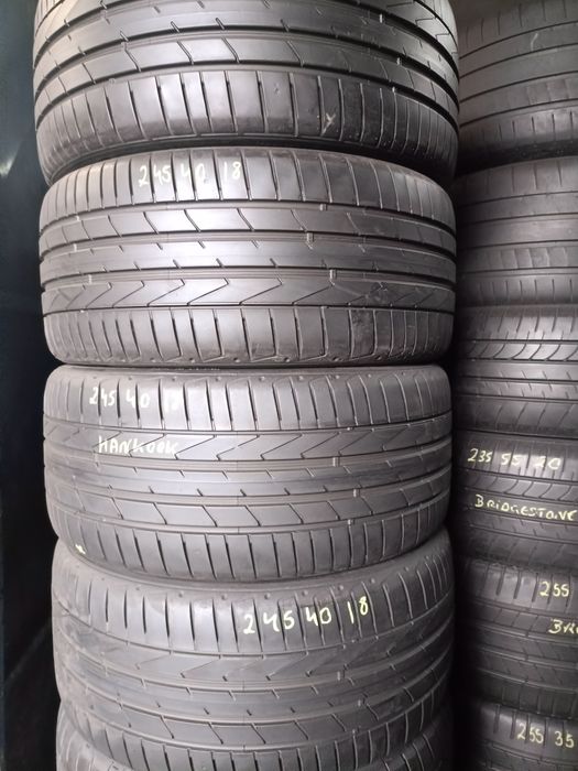 Pneus  245/40/18