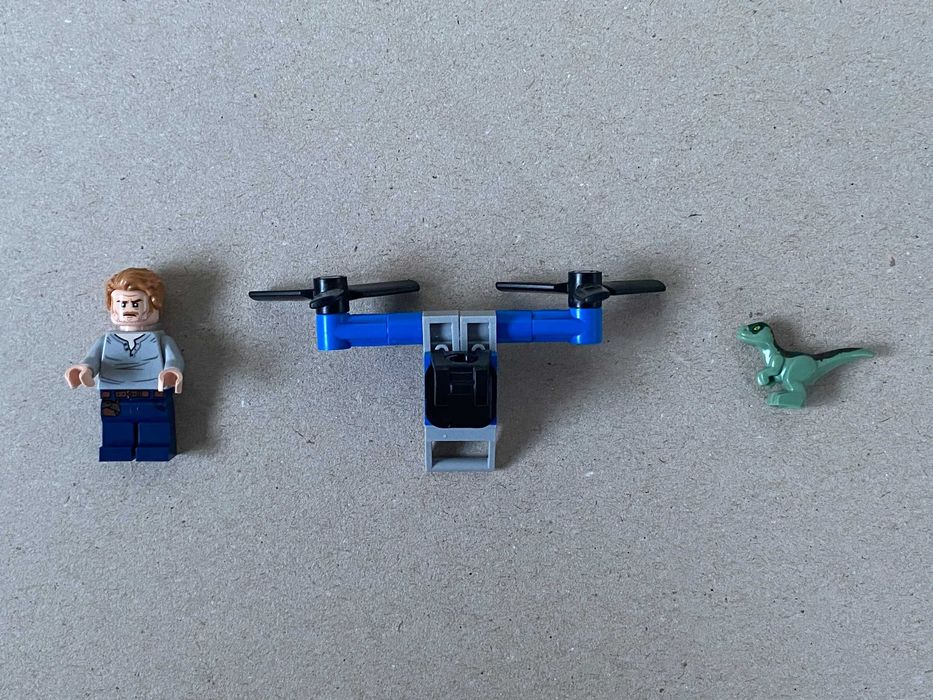 Lego Saszetka Owen with Jet Pack and Raptor paper bag 122328
