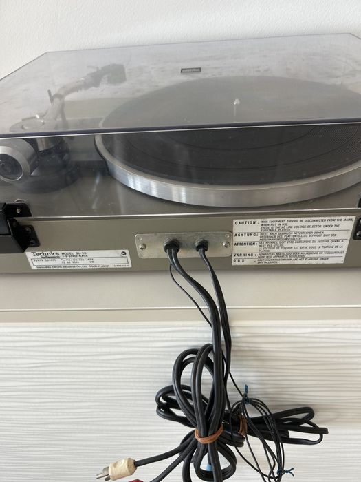 Technics  FG SERVO  PLAYER SL-20